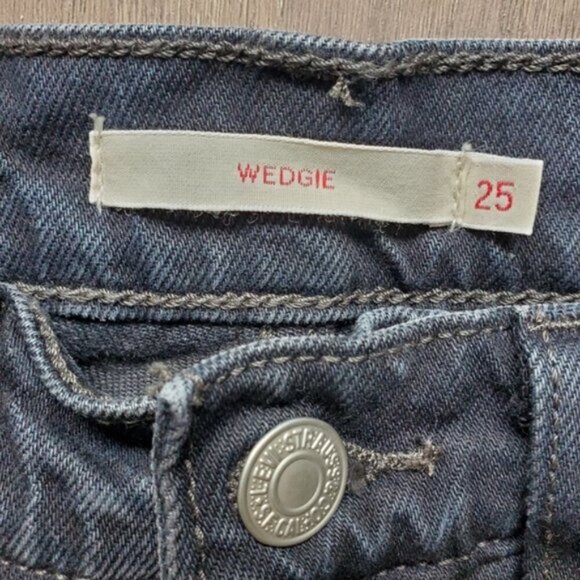 Levi's Black Wedgie Button Fly Jeans Size 25 - Picture 4 of 9